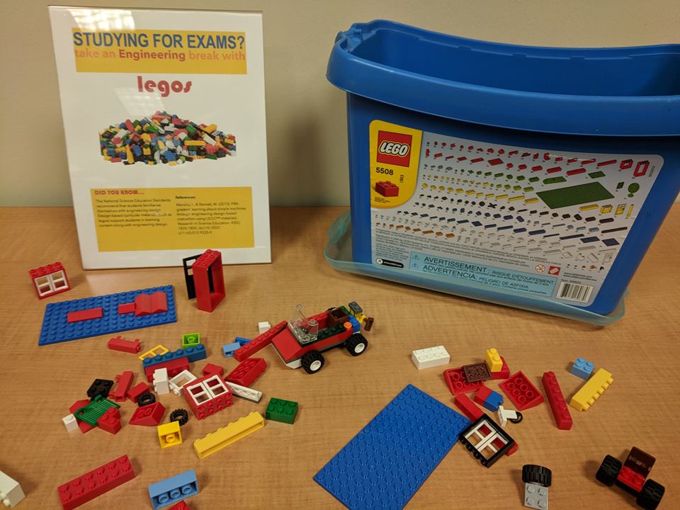Lego de-stress station